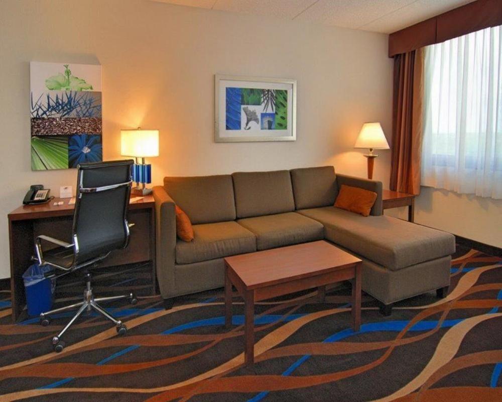 Four Points By Sheraton Fort Lauderdale Airport/Cruise Port Exterior photo